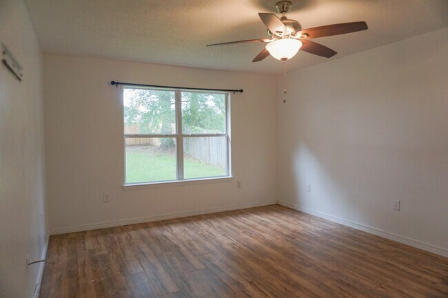 Building Photo - 6333 Havenmist Ln