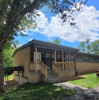 Building Photo - 107 W 20th Ave