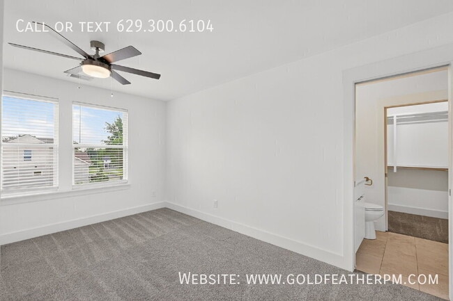 Building Photo - 253A Riverside Dr