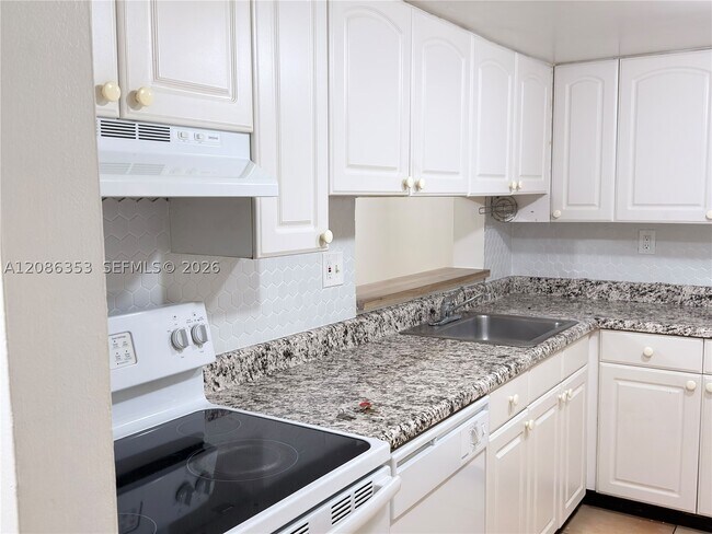 Building Photo - 8600 SW 133rd Avenue Rd