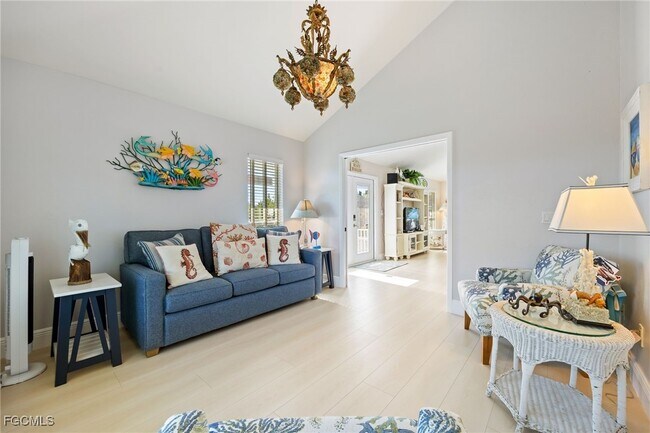 Building Photo - 424 Lagoon Dr