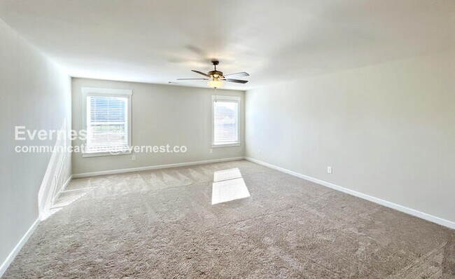 Building Photo - 1435 Firelight Wy