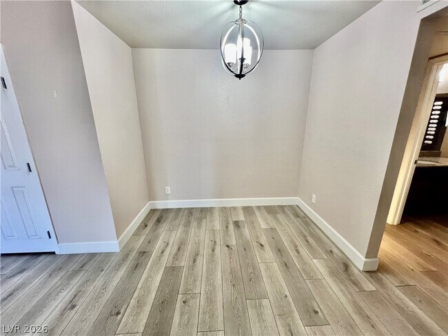 Building Photo - 5295 Indian River Dr