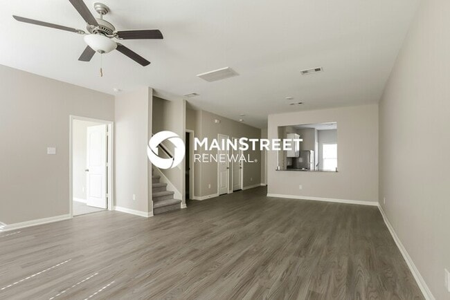 Building Photo - 5 Bedroom Pet-Friendly Home in Magnolia, TX with Main Street Renewal
