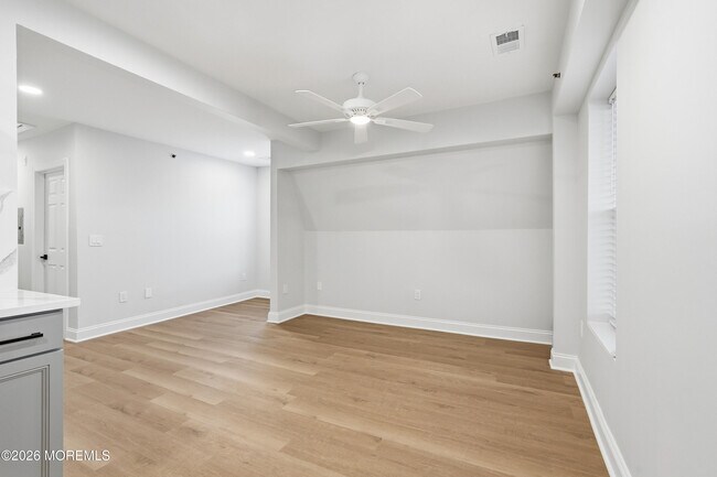 Building Photo - 115 Remsen Ave