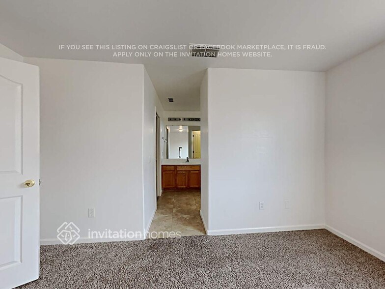 Building Photo - 8205 Carriage Oaks Way