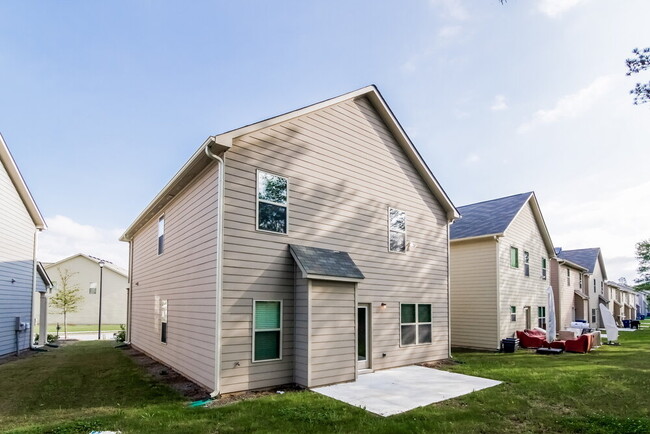 Building Photo - 601 Sweet Ashley Way