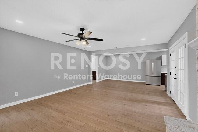 Building Photo - Renovated in Allen Ready to Be Your Home