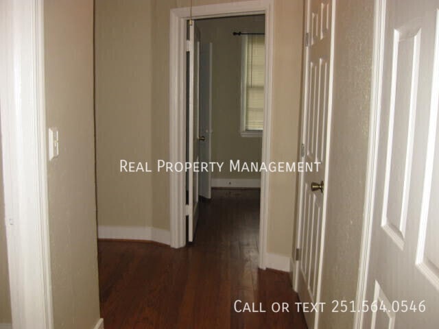 Building Photo - 335 Azalea Cir W