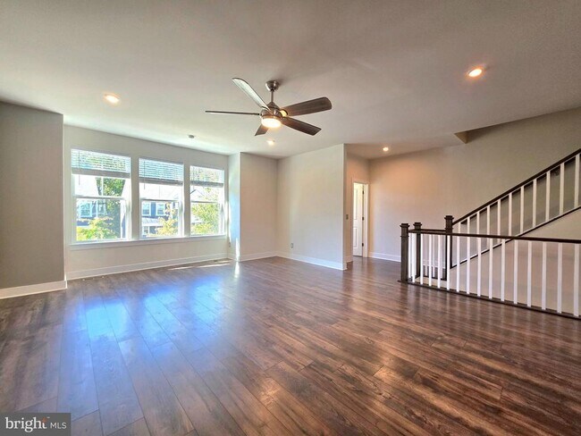 Building Photo - 1552 Meadowlark Glen Rd