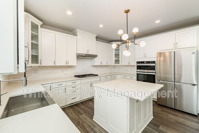 Building Photo - 209 Forsythia Ln