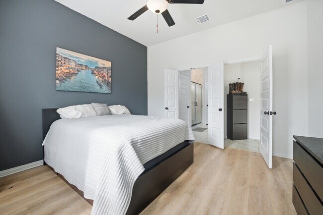 Building Photo - Lightly Furnished 3BR + Office Home in Austin | 2.5 BA, 2,429 Sq Ft