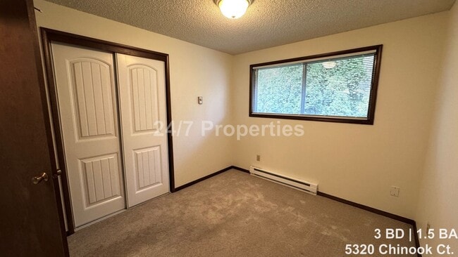 Building Photo - Cute 3 BD | 1.5 BA Home in Lake Oswego - Lake Access!