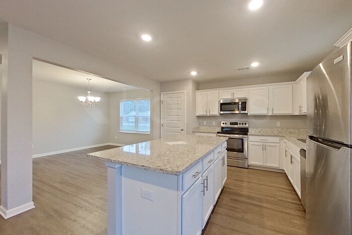 Building Photo - 101 Paper Birch Dr
