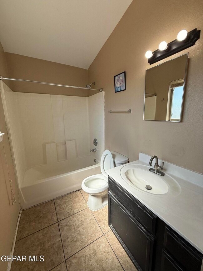 Building Photo - 3644 Tierra Bahia Dr