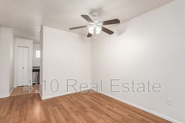 Building Photo - 11640 N 51st Ave