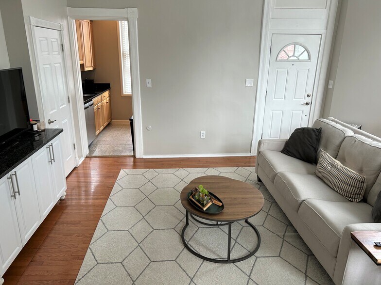 Living Room view to Kitchen - 5975 Alder St