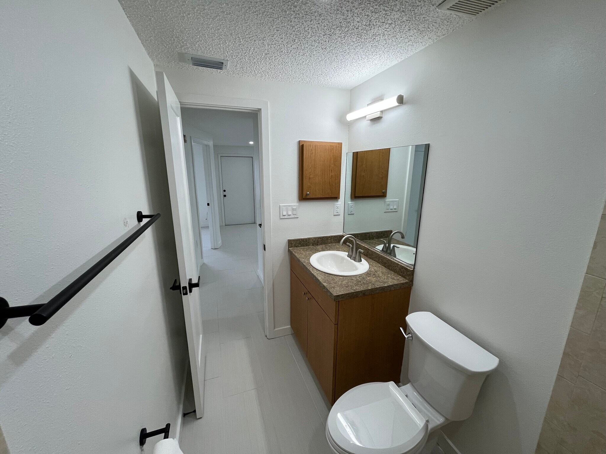Building Photo - 1511 Suponic Ave