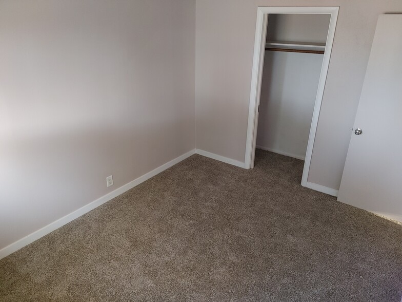 Bedroom 2 - 214 E 6Th Ave