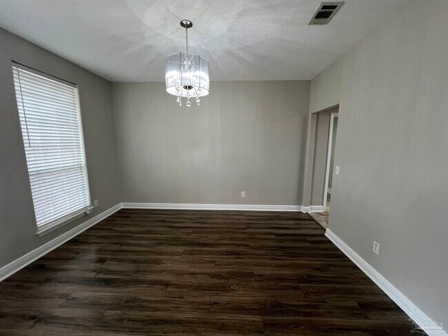 Building Photo - 7230 Annandale Dr