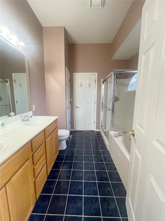 Building Photo - 1146 Illini Dr