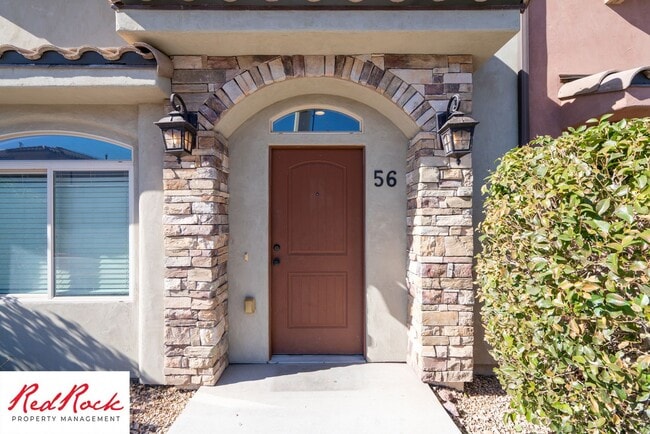 Building Photo - Dog Friendly, 3 Bedroom Townhome. $300 Off First Full Month's Rent!