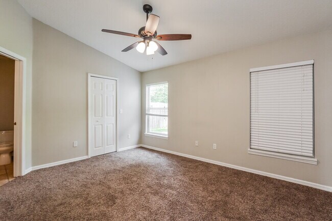 Building Photo - 183 Brightview Dr