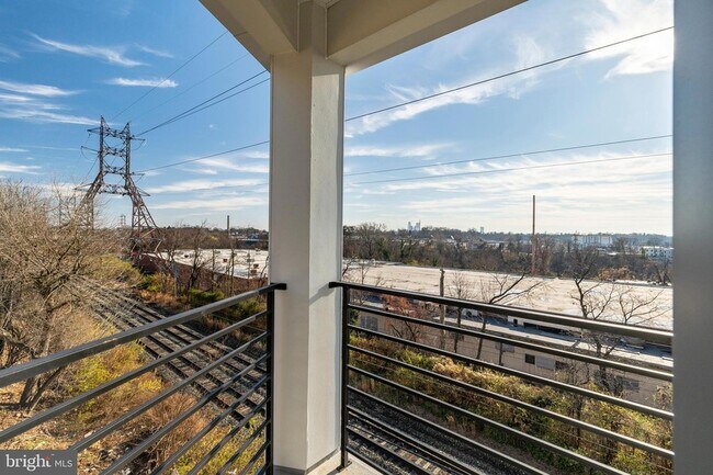 Building Photo - 3449 Scotts Ln