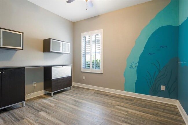 Building Photo - 6827 Park Strand Dr