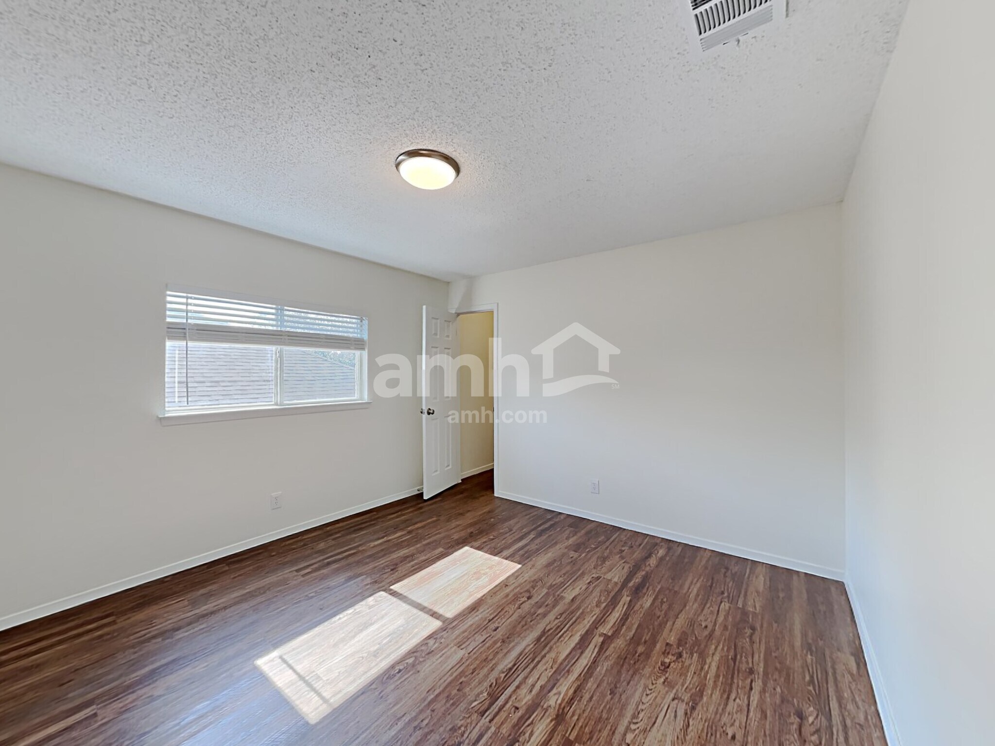 Building Photo - 2407 Canyon Rim