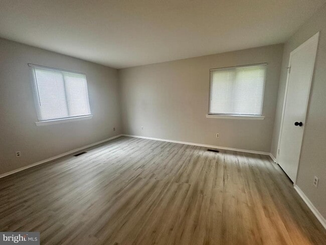 Building Photo - 1103 Woodhollow Dr