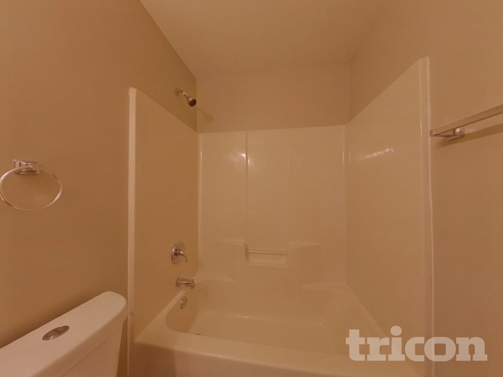 Building Photo - 1517 Crandon Dr