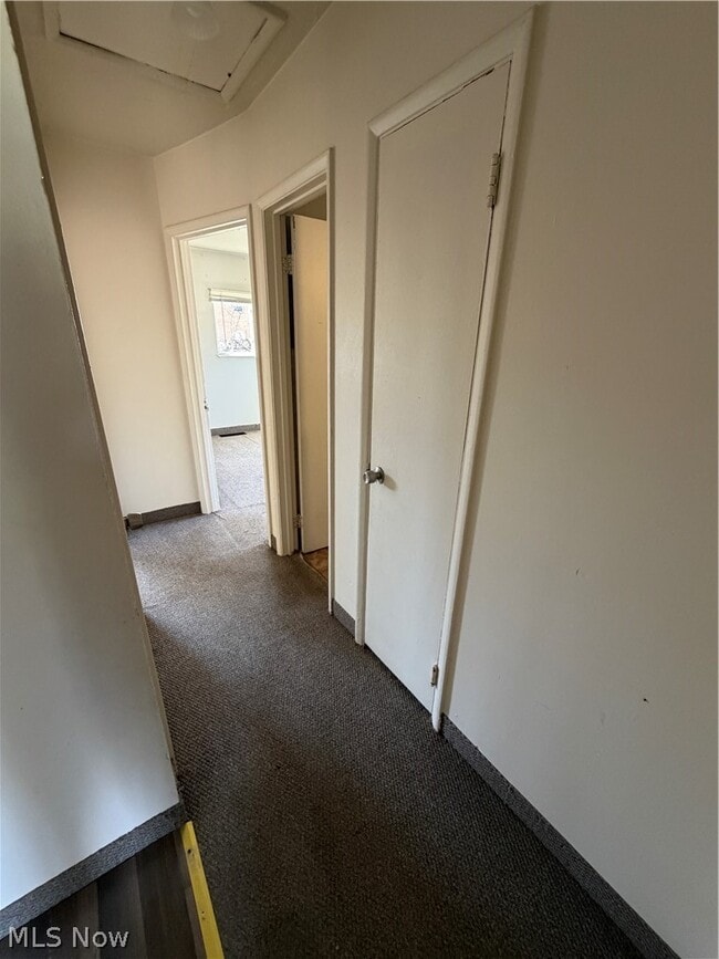 Building Photo - 3028 Northgate Ave