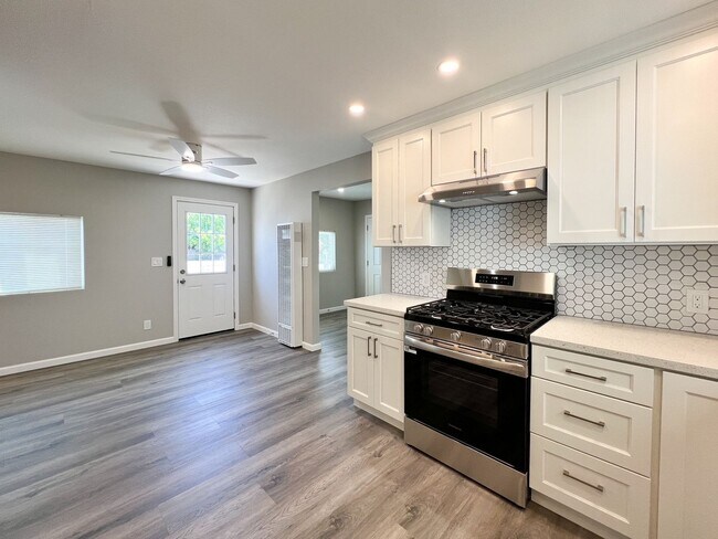 Building Photo - Newly Remodeled Two Bedroom Napa House