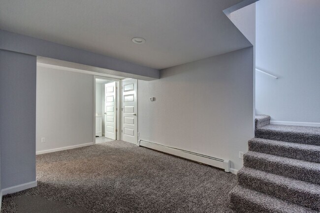 Building Photo - 4BR/2BA Beautiful Historic Home in the Highlands! AVAIL NOW