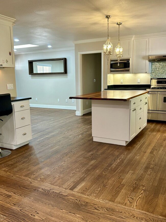 Building Photo - Charming Santa Clara Home – Prime Location...