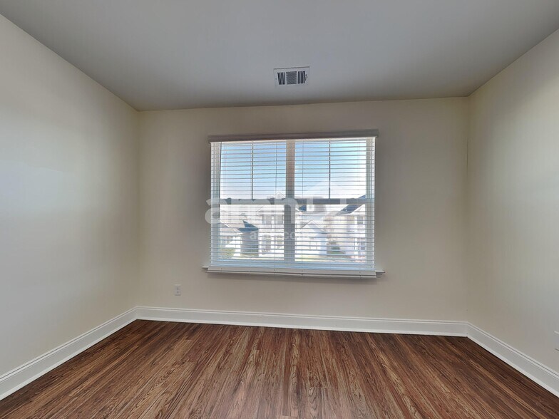 Building Photo - 508 Flat Rock Trace