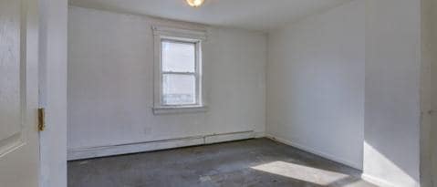 Building Photo - 882 Amboy Ave