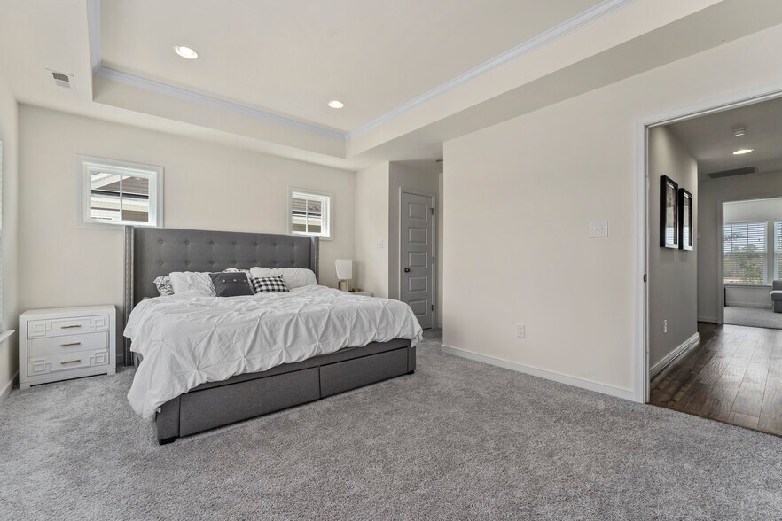 Owner's - 10410 Perennial Dr