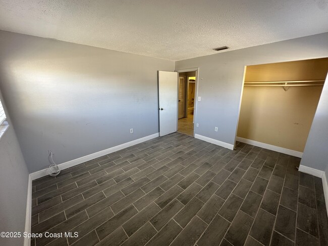 Building Photo - 125 Lucas Rd