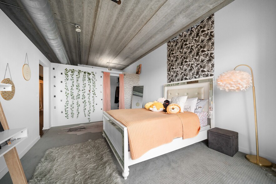 Building Photo - 101 Curry Ave