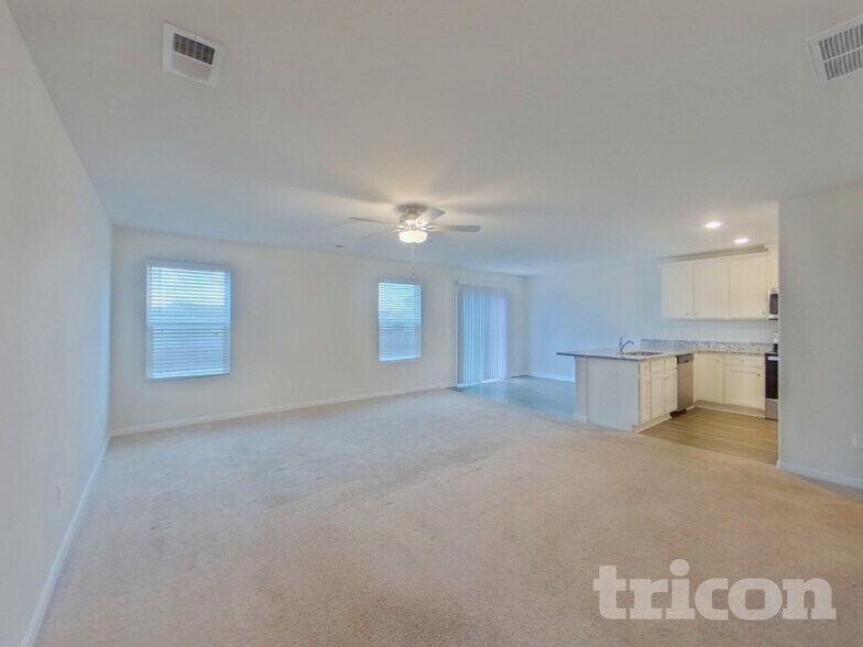 Building Photo - 4012 Reinfield Dr