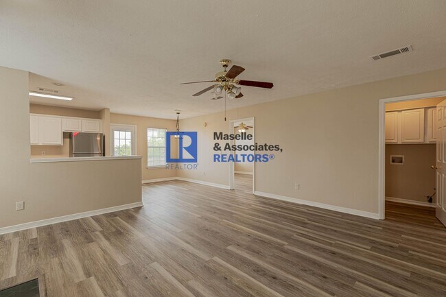 Building Photo - 2 Bed 2 Bath Near the Reservoir