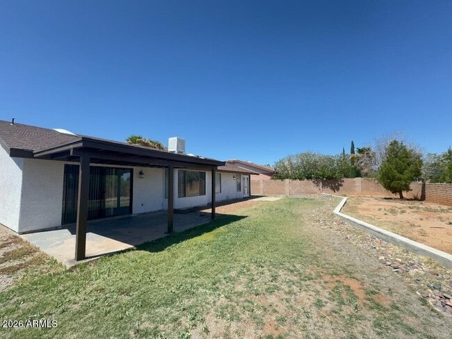 Building Photo - 3289 Black Hawk Dr