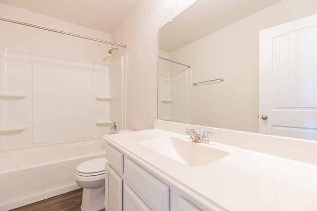 Building Photo - 6806 Prue Rd