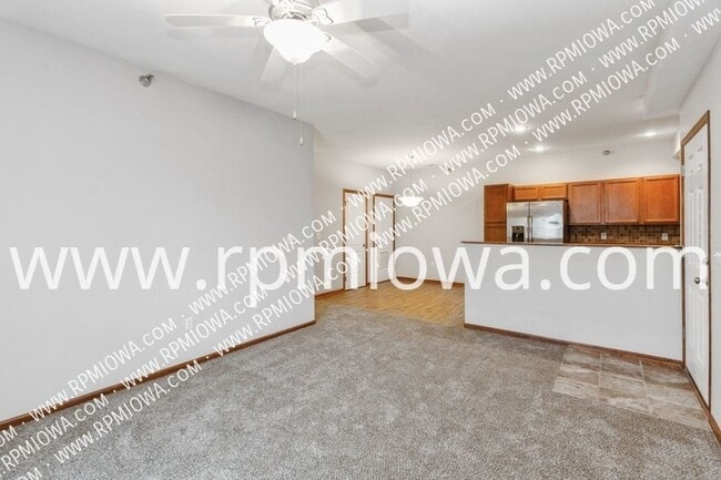 Building Photo - 1632 NW Prairie Lakes Dr