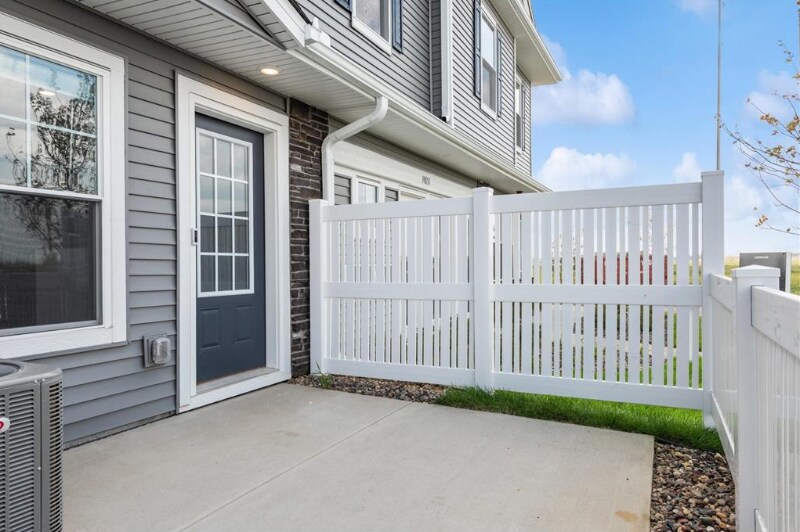 Building Photo - 14969 Archdale Ln