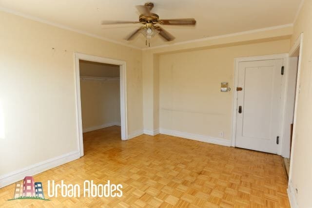 Building Photo - 717 W Belmont Ave