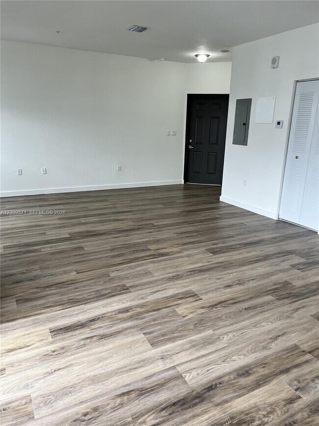 Building Photo - 15540 SW 136th St
