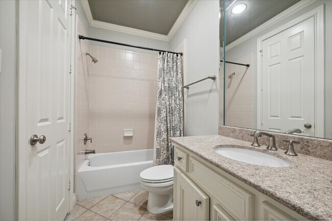 Building Photo - 2943 Brompton Square Dr